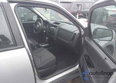 2011 Mazda Tribute I Sport z USA, uszkodzony, nr VIN 4F2CY0C70BKM02400